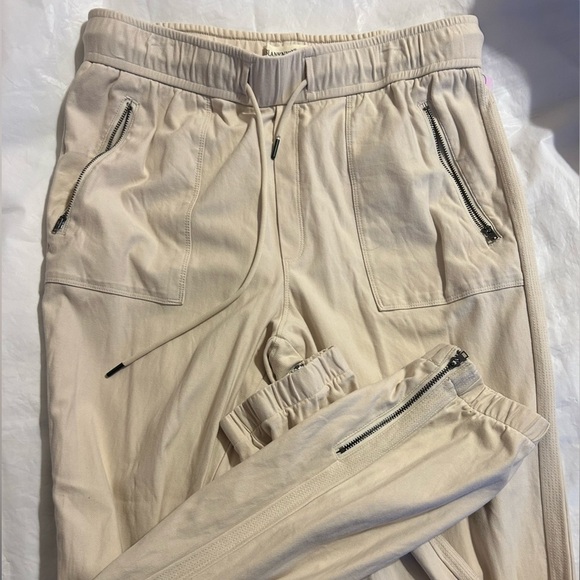 BLANK NYC Drawstring Ankle Zip Pocket Jogger Pants Cream Women Size Large - Picture 5 of 10